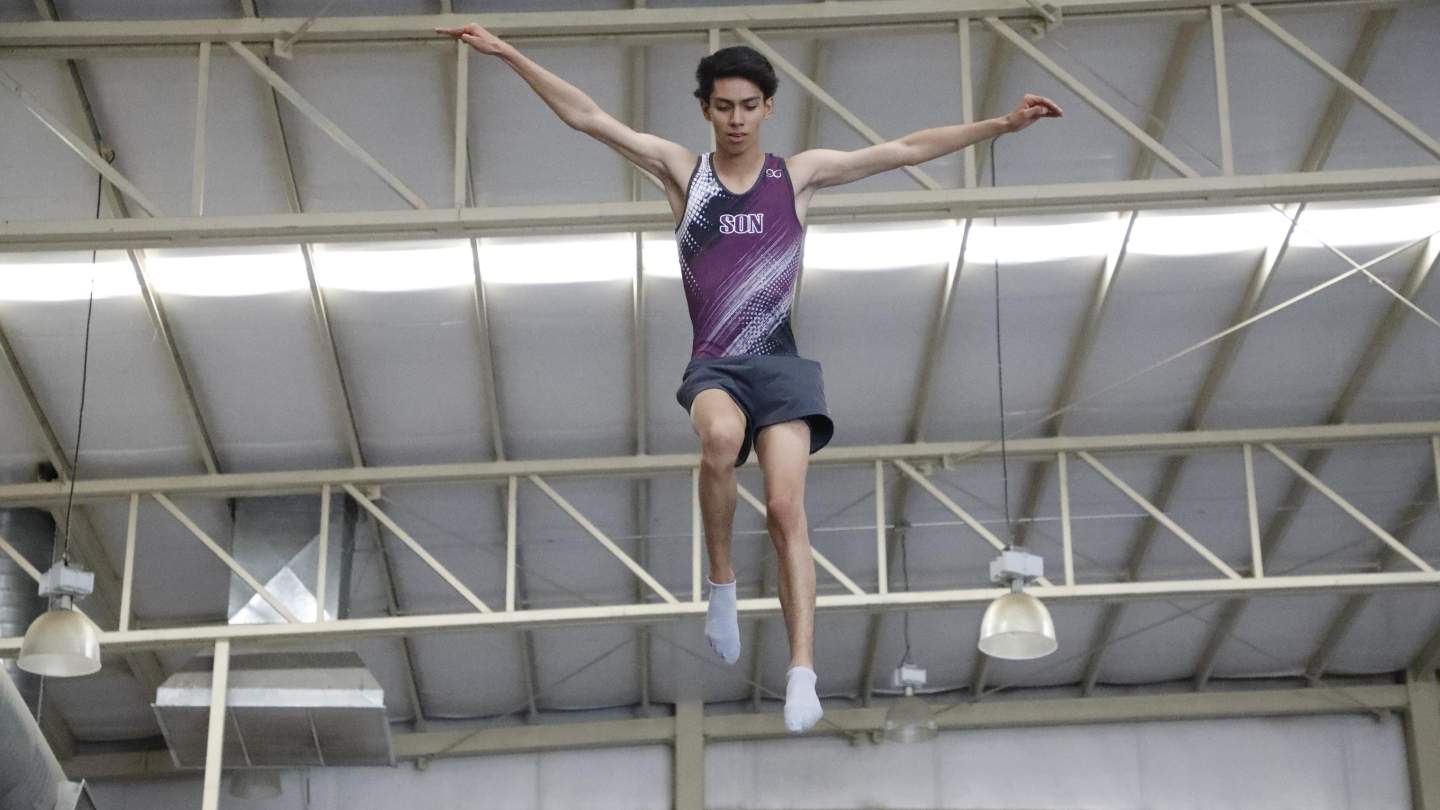 PAR DE SONORENSES PARTICIPARON EN EL CAMPEONATO MUNDIAL DE TRAMPOLÍN 